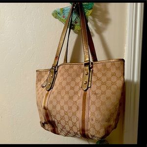 Beautiful Gucci, Authentic Gucci Bag GG Gold, pink, tan Monogram Jolicoeur